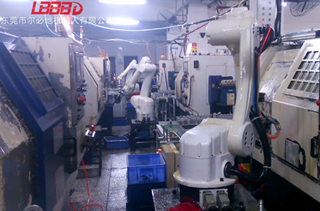 爾必地沖壓機cnc上下料機器人現(xiàn)場作業(yè)案例視頻